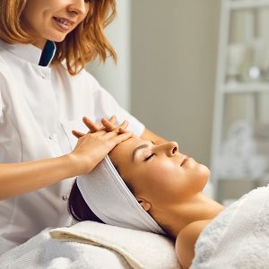 Luxury Spa Facial Therapy